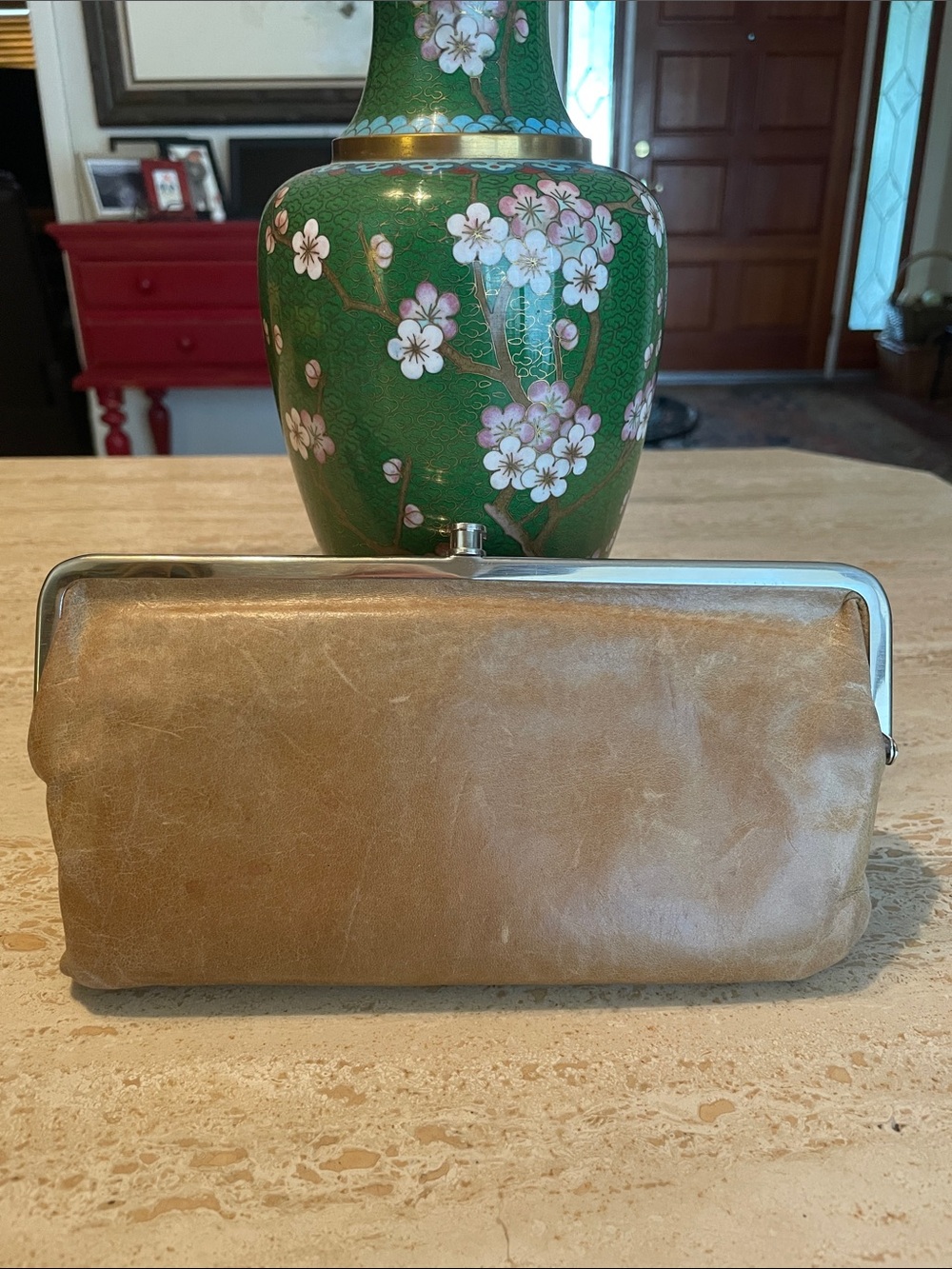 🌹HOBO Vintage-Style Tan Leather Kiss-Lock Clutch - Picture 2 of 16